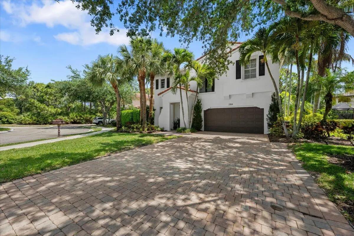Rare Cul-De-Sac Location at 2104 Spring Court, Palm Beach Gardens