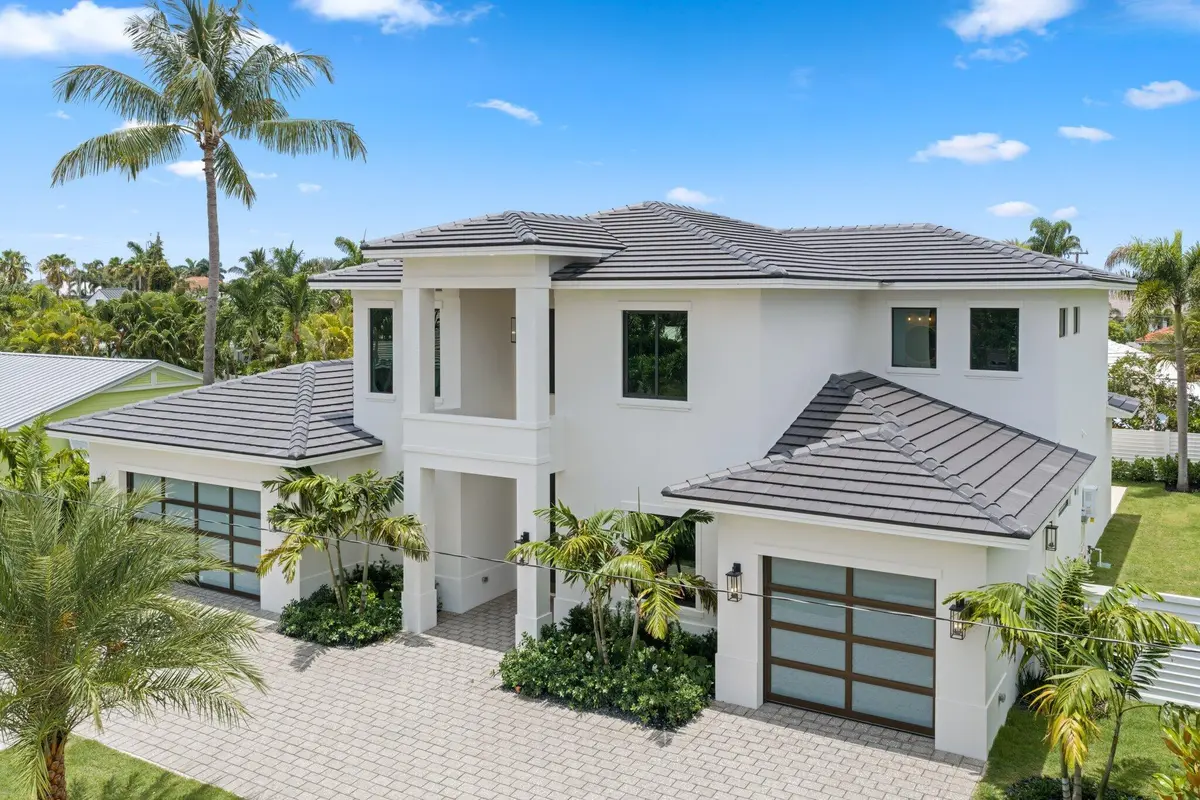 1160 Emerald Lane - 2.jpg-SMALL at 1160 Emerald Drive, Riviera Beach