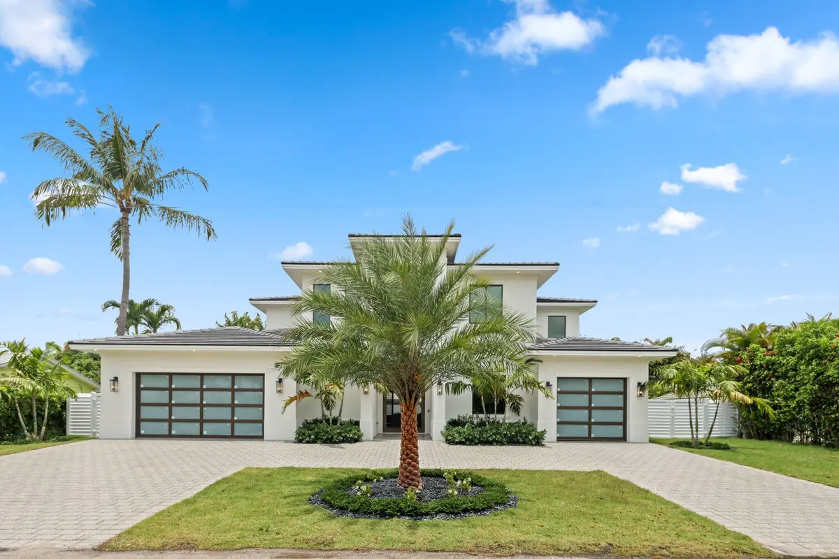 1160 Emerald Lane - 5.jpg-SMALL at 1160 Emerald Drive, Riviera Beach