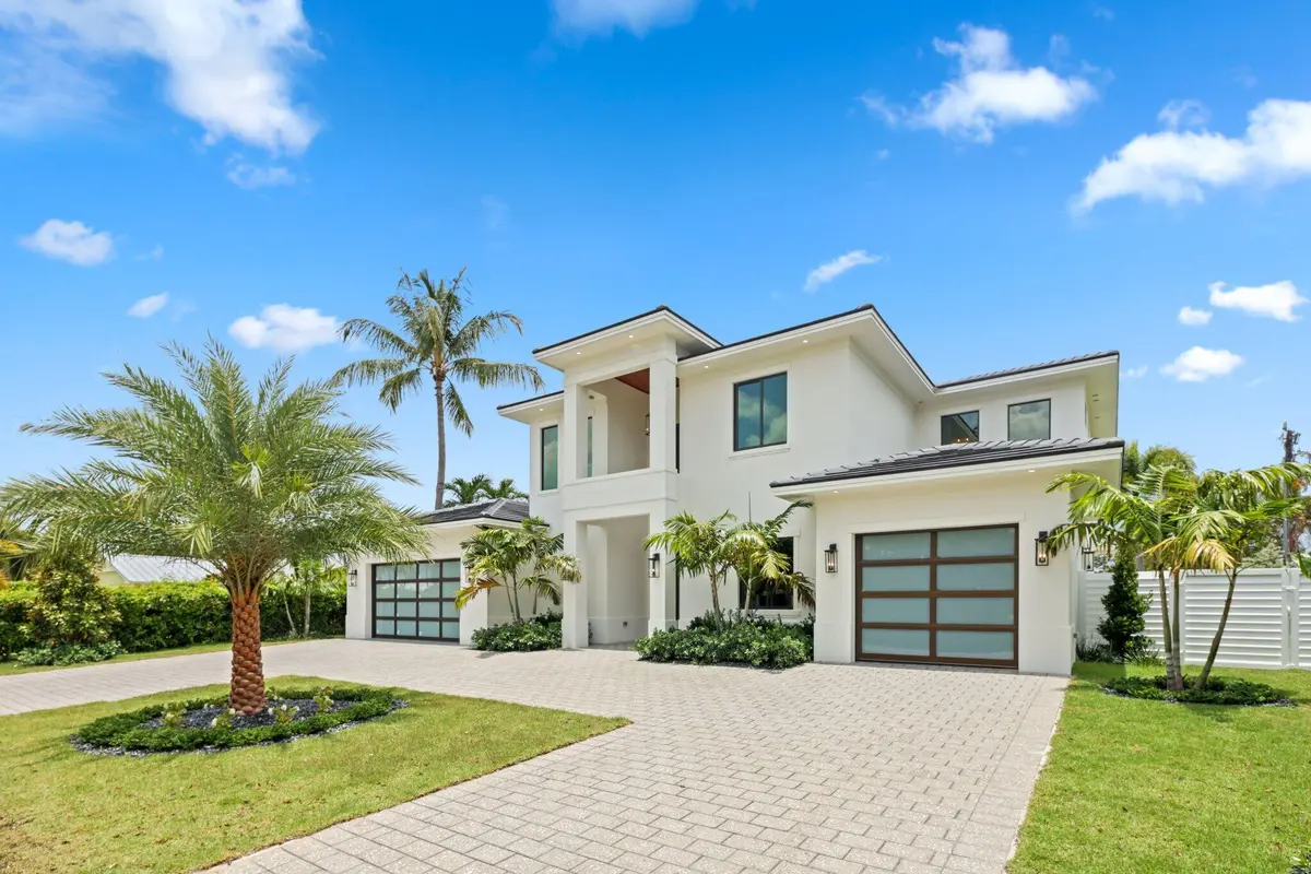 1160 Emerald Lane - 6.jpg-SMALL at 1160 Emerald Drive, Riviera Beach