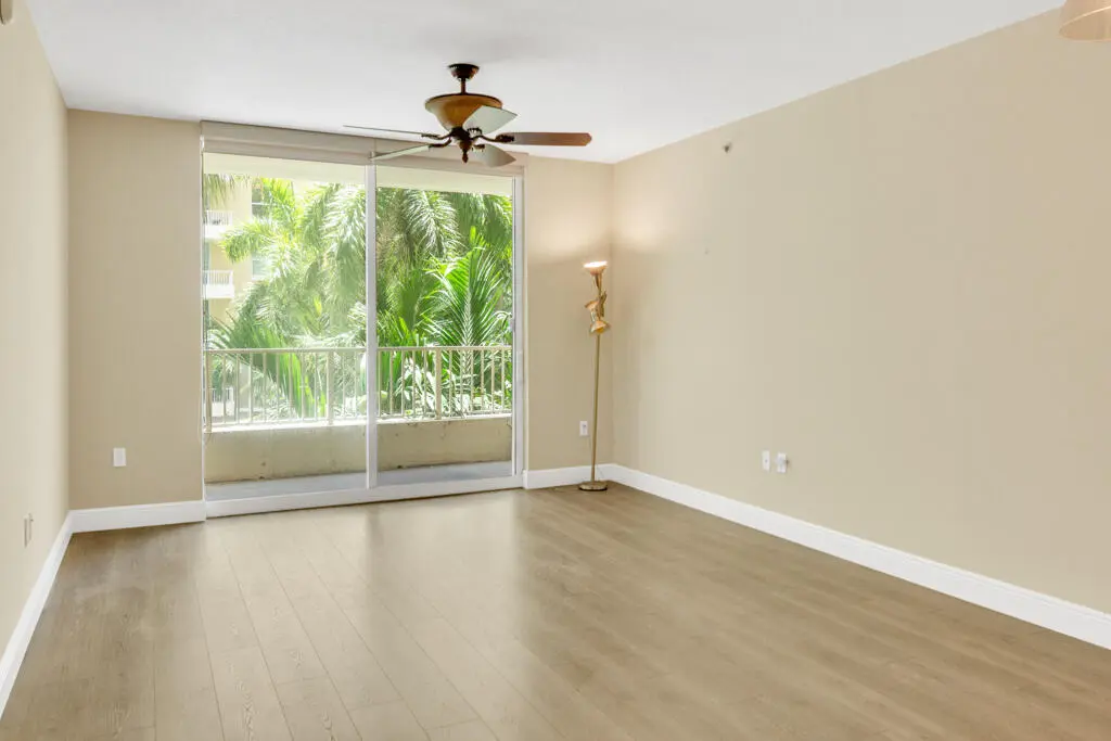 Great Room at 700 E Boynton Beach Boulevard 407, Boynton Beach