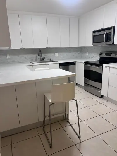 16300 Golf Club Road 216, Weston – Condominium for rent