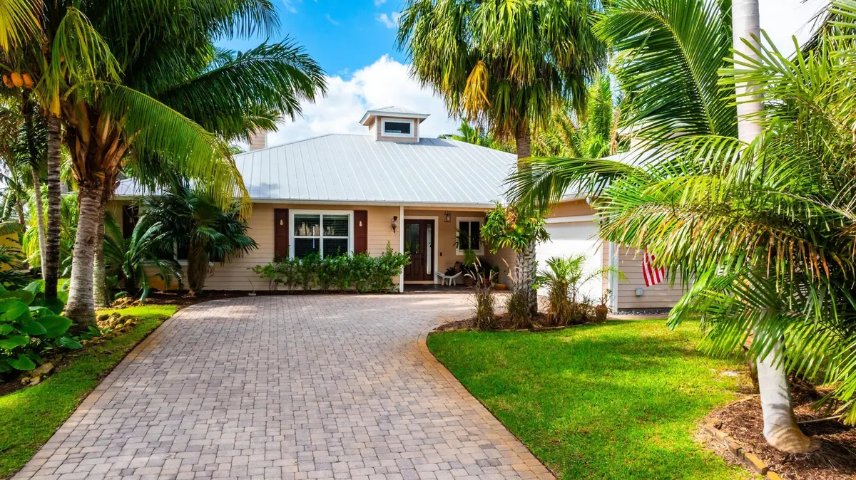 2672 NW South Shore Rd 2 at 2672 NW South Shore Road, Stuart