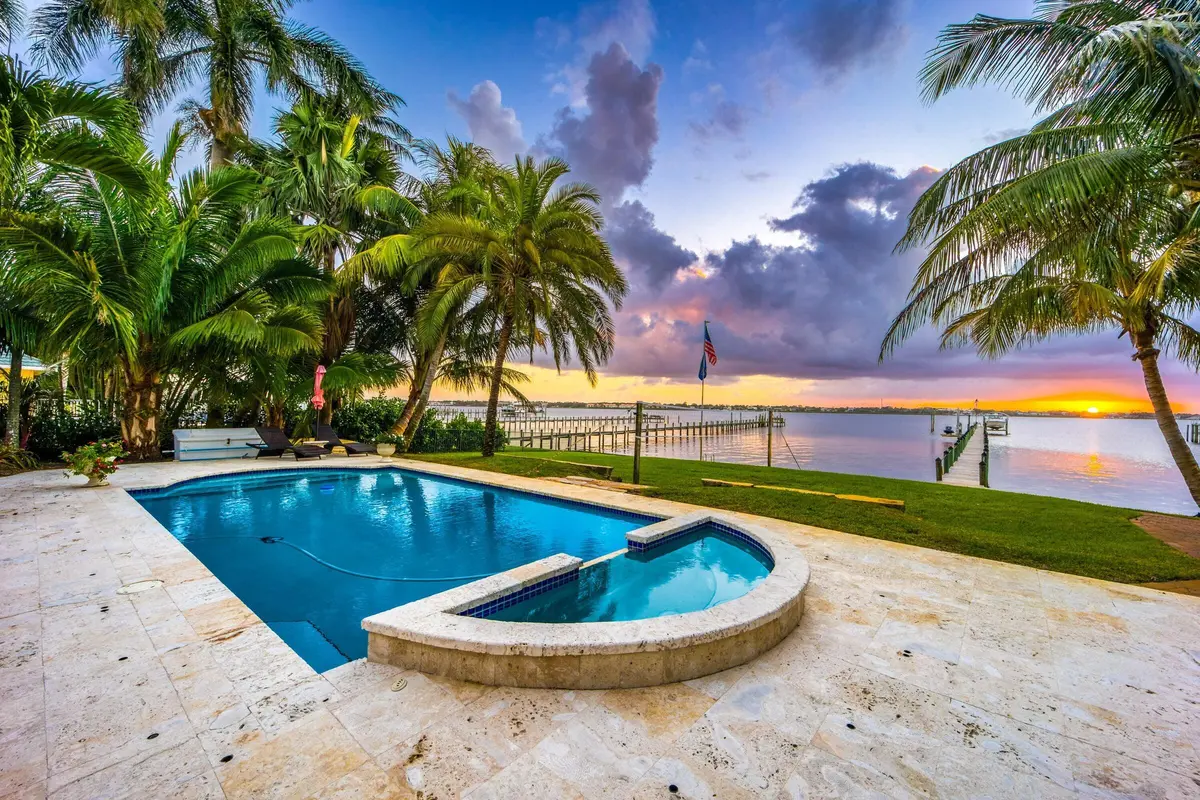 2672 NW South Shore Rd 3 at 2672 NW South Shore Road, Stuart