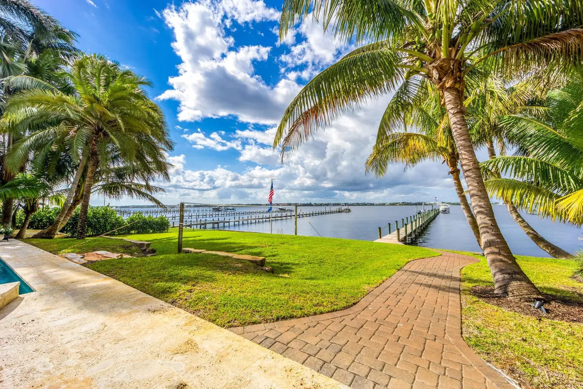 2672 NW South Shore Rd 7 at 2672 NW South Shore Road, Stuart