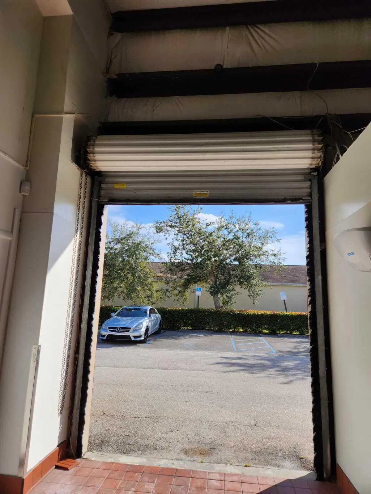 Roll Up Door at 1256 SW Biltmore Street, Port St. Lucie