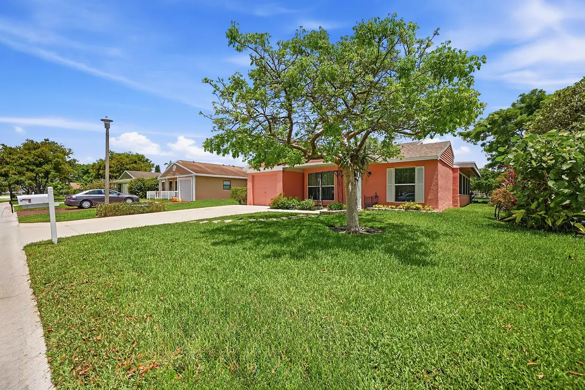 8131 Country Park at 8131 Countrypark Drive, Boca Raton