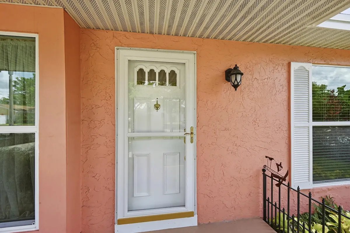 Custom Door at 8131 Countrypark Drive, Boca Raton