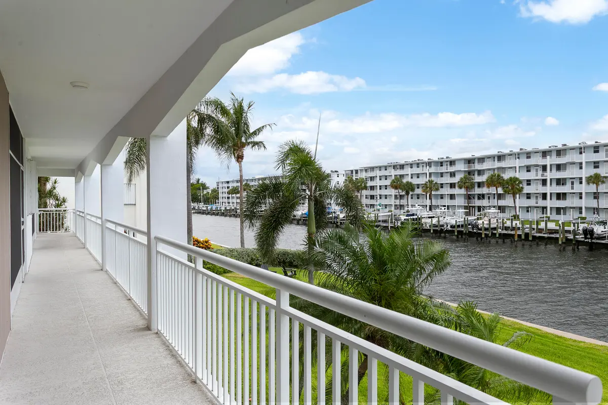 IMG_0226 at 111 Shore Court 203, North Palm Beach