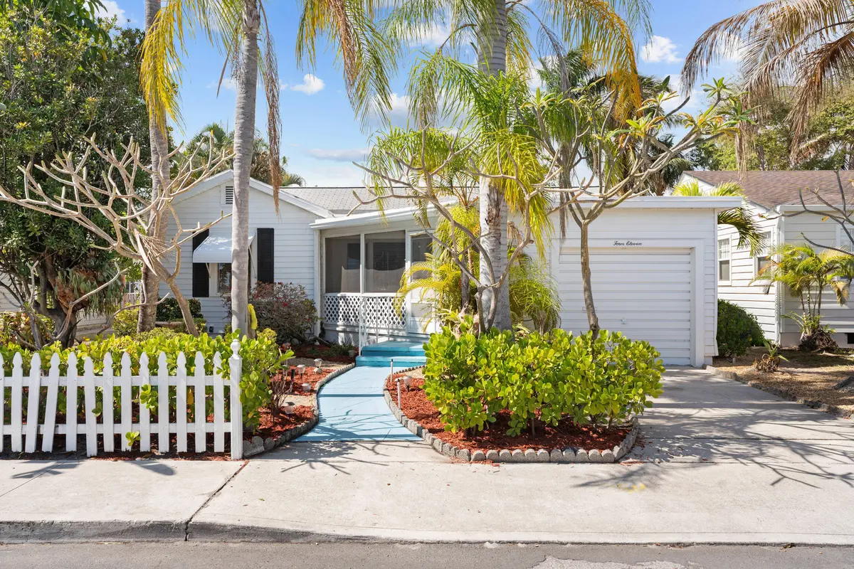 Front exterior at 411 S Palmway, Lake Worth Beach