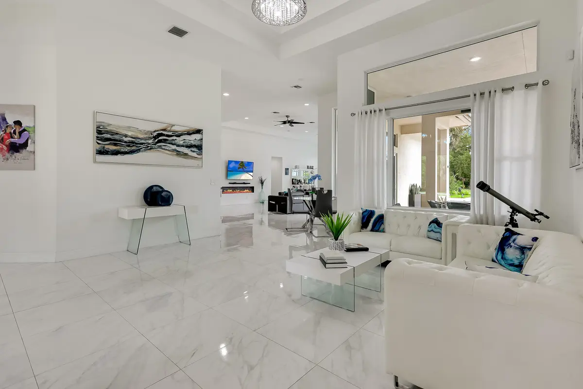 Front room 2 at 142 Brynhurst Court, West Palm Beach