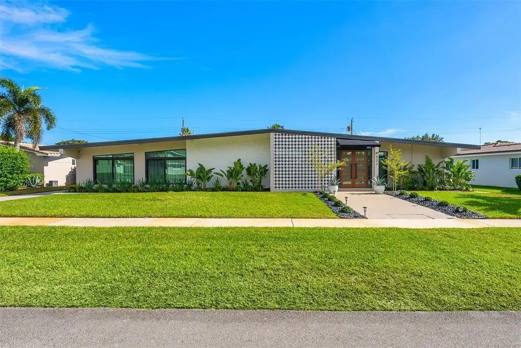 Photo 1 at 521 N Highland Drive, Hollywood
