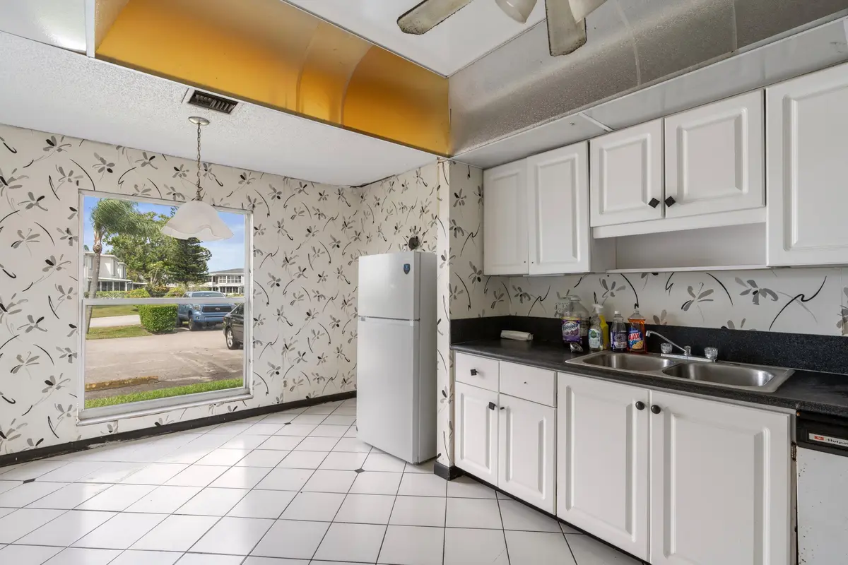 Kitchen at 2805 SW 13th Street 37-d, Delray Beach