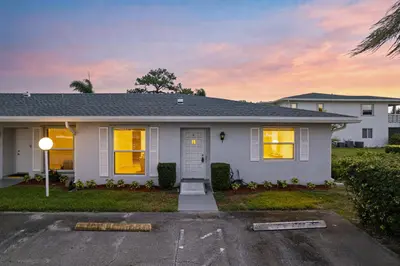 2805 SW 13th Street 37-d, Delray Beach – sold