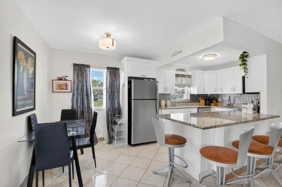 Kitchen at 360 Seville O, Delray Beach