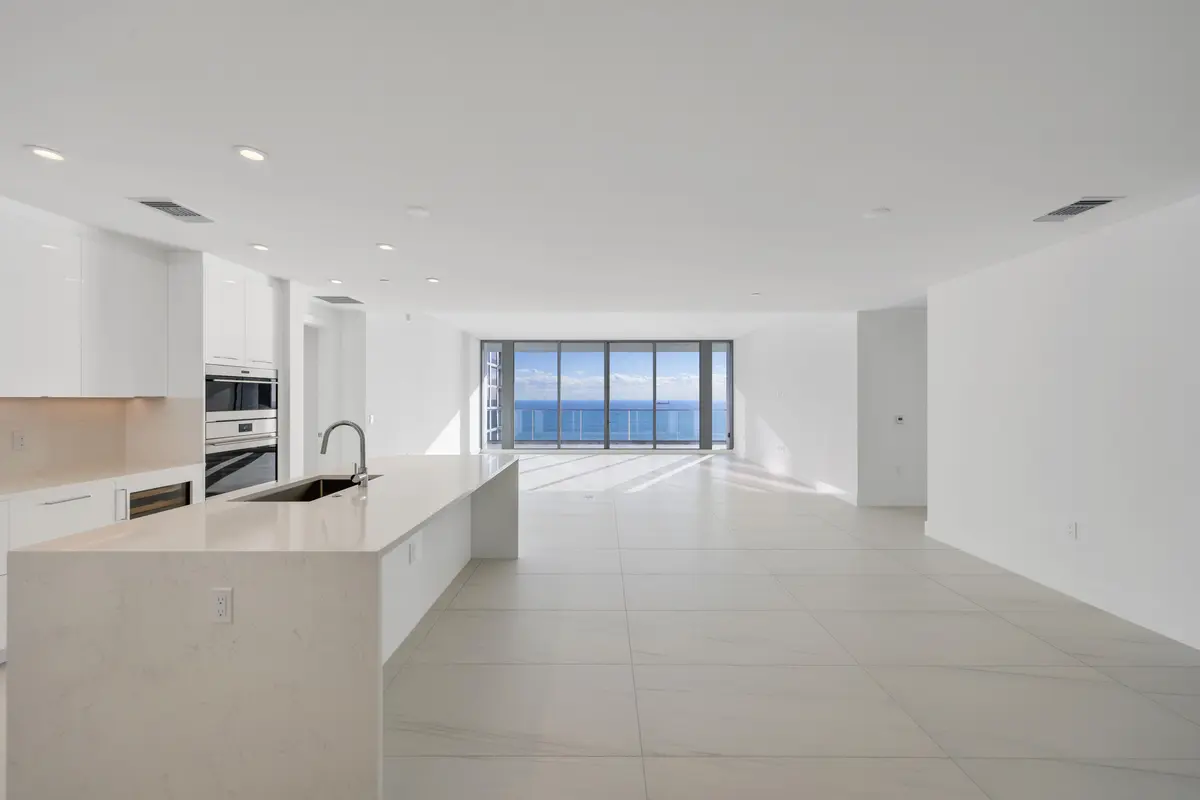 Great Room at 153 N Seabreeze Boulevard 1001, Fort Lauderdale