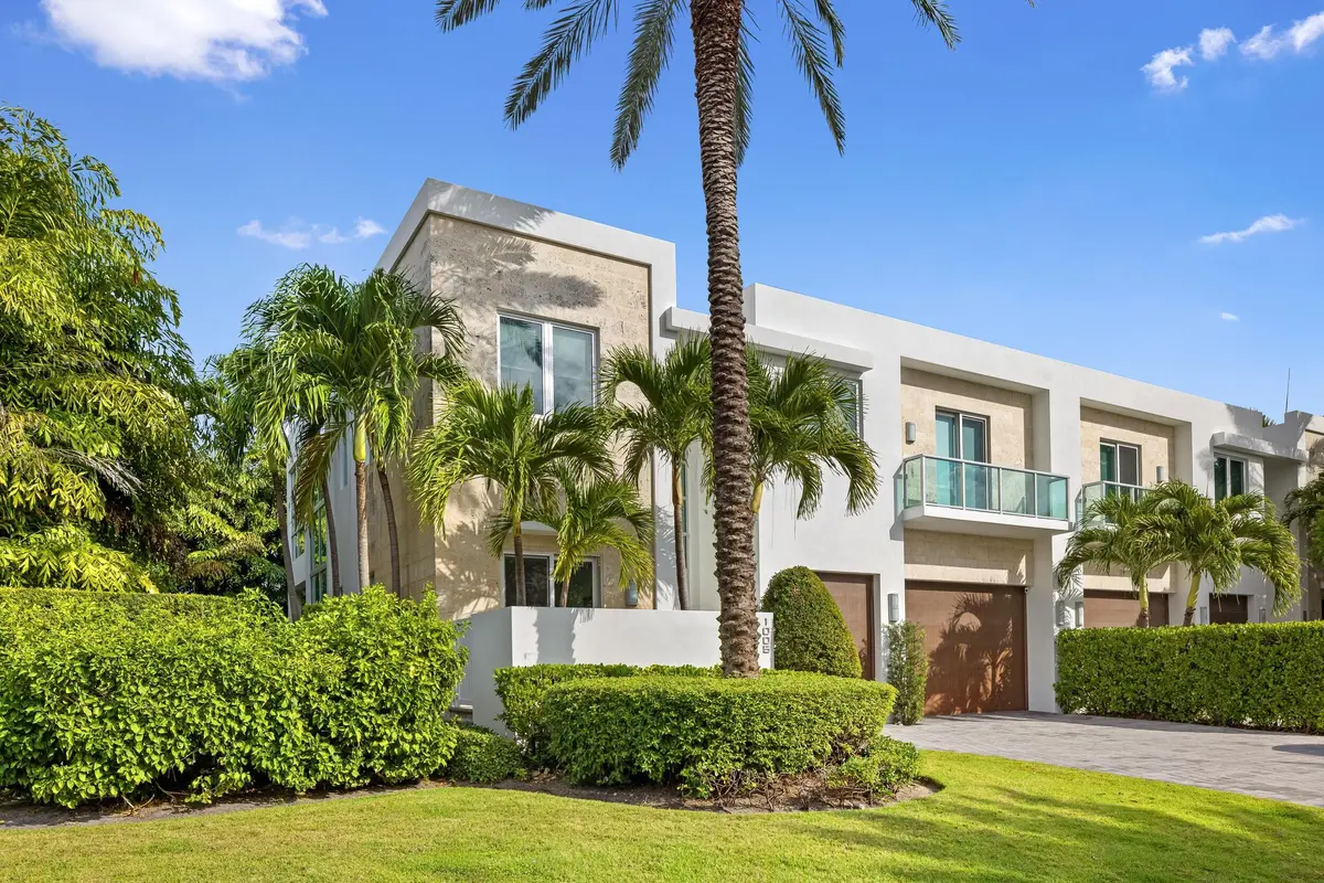 Front 2 at 1005 Bucida Road, Delray Beach