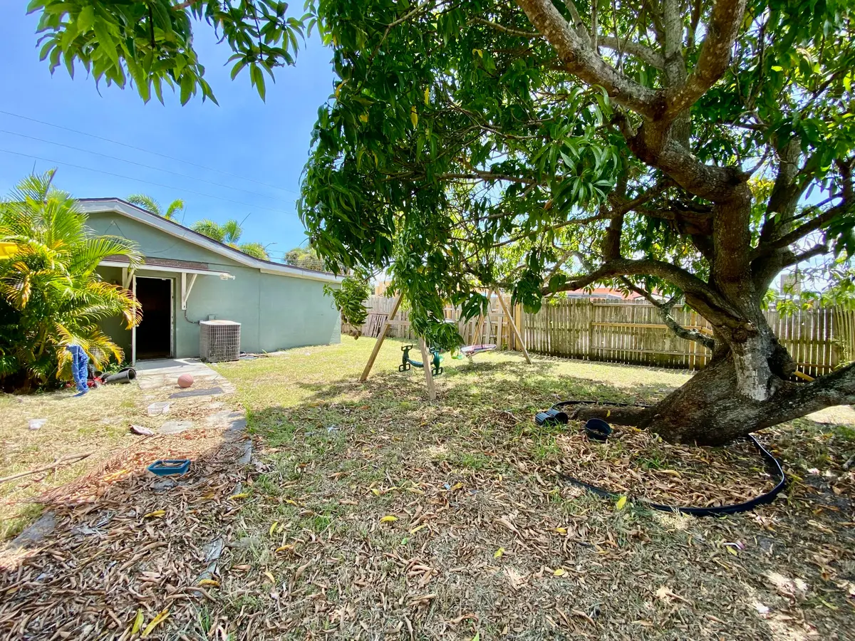Backyard at 2017 Ave D, Fort Pierce