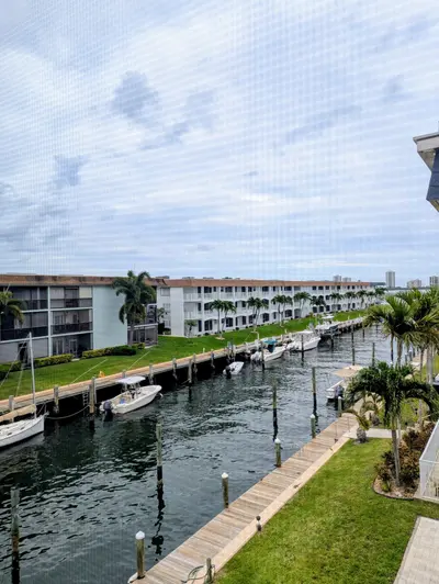 131 Doolen Court 303, North Palm Beach – Condominium for rent
