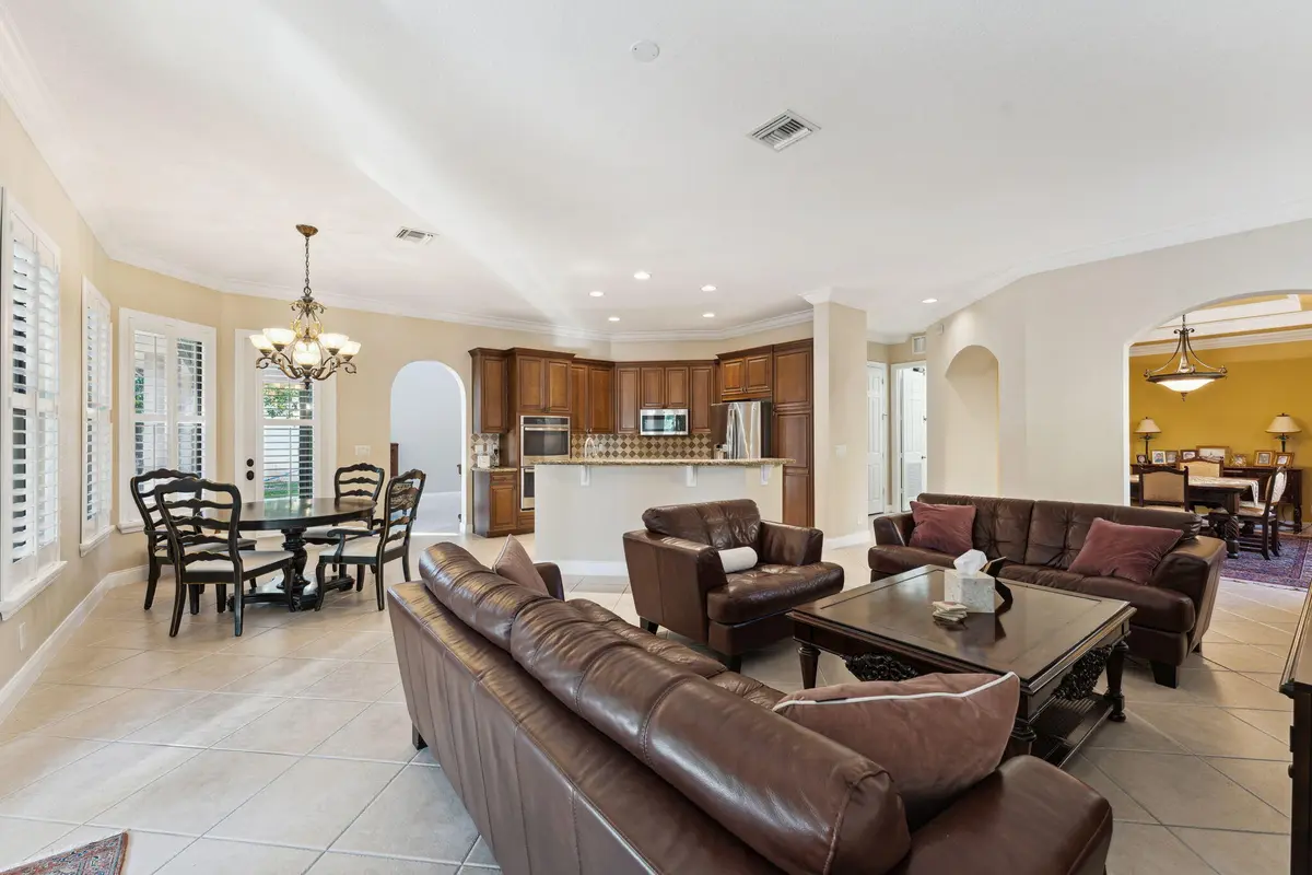 large-2d969f53-e309-47e8-b2c1-c3b80e2196 at 10380 Trianon Place, Wellington