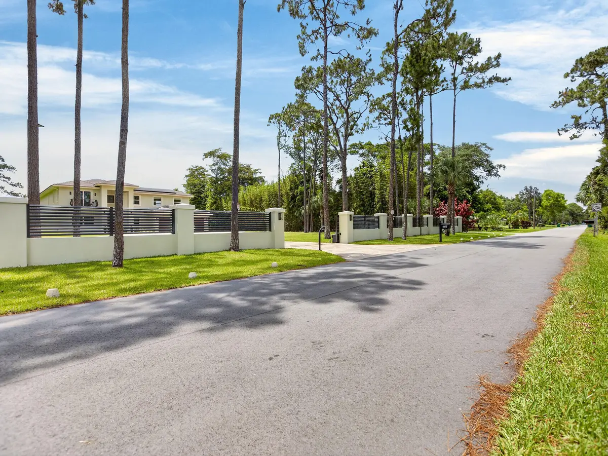 _R6B5415 at 6077 NW 71st Terrace, Parkland