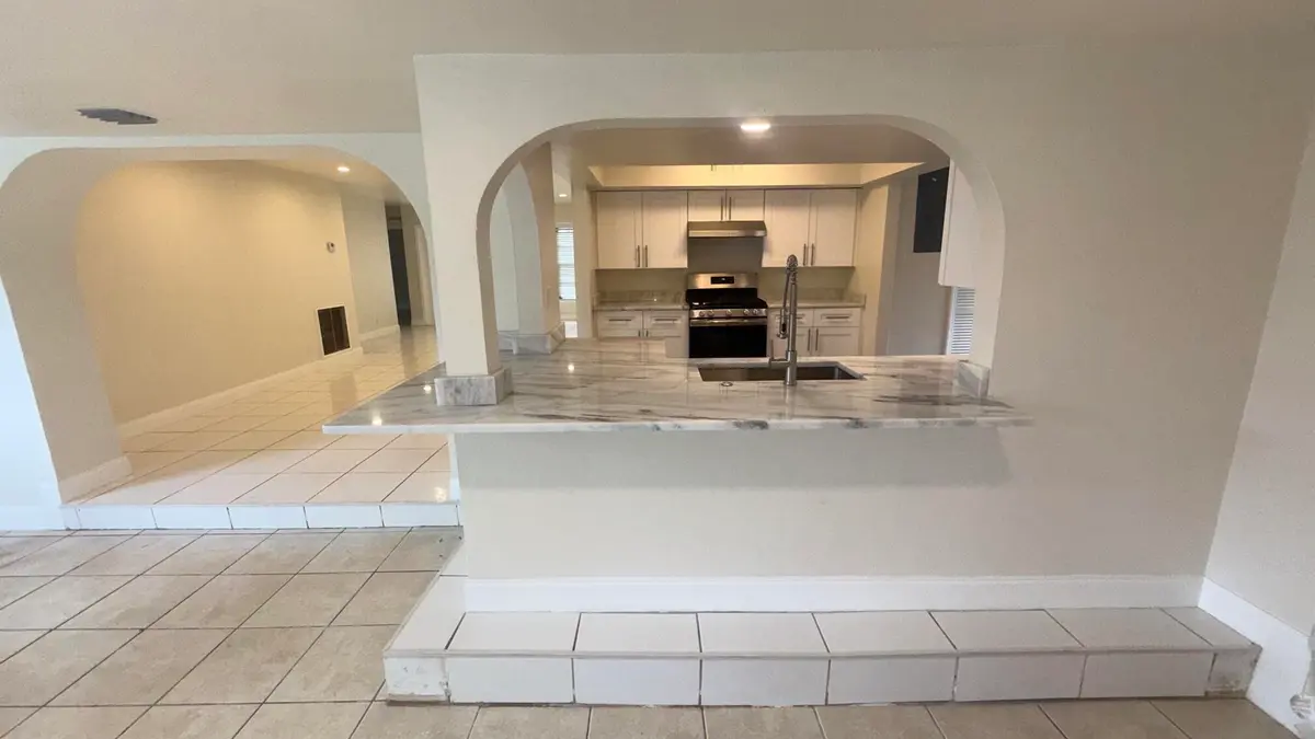 IMG_0479 at 220 NW 20th Street, Pompano Beach