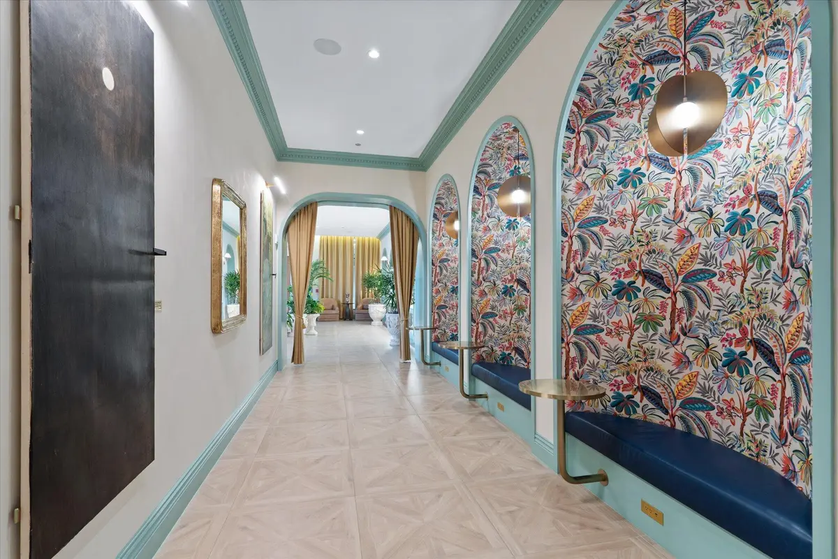 55-55 at 2700 NW 2nd Avenue 640, Miami