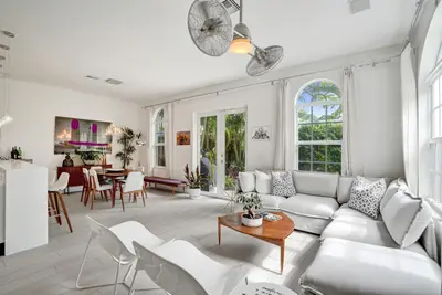2636 NE 9th Avenue 6, Wilton Manors – sold
