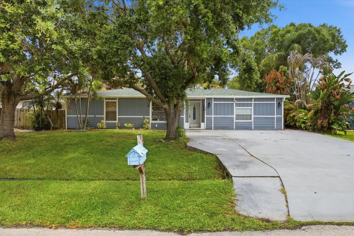 34-dear in-2 at 325 NW Dearman Street, Port St. Lucie