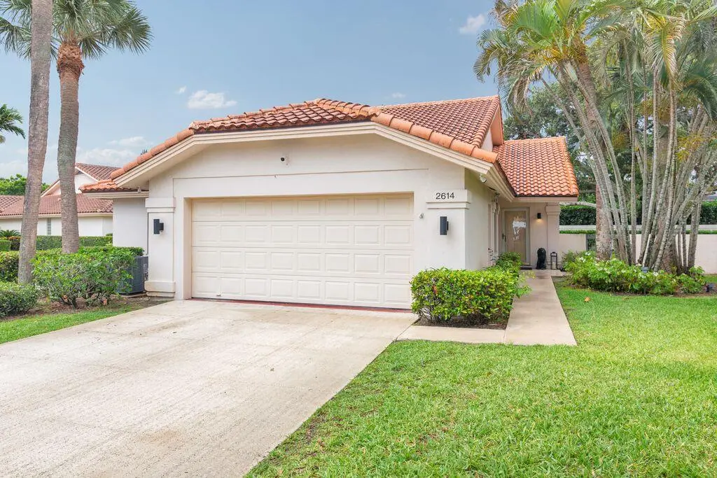 IMG_0142 at 2614 Mohawk Circle, West Palm Beach