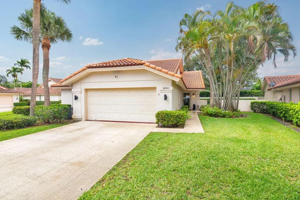 IMG_0140 at 2614 Mohawk Circle, West Palm Beach