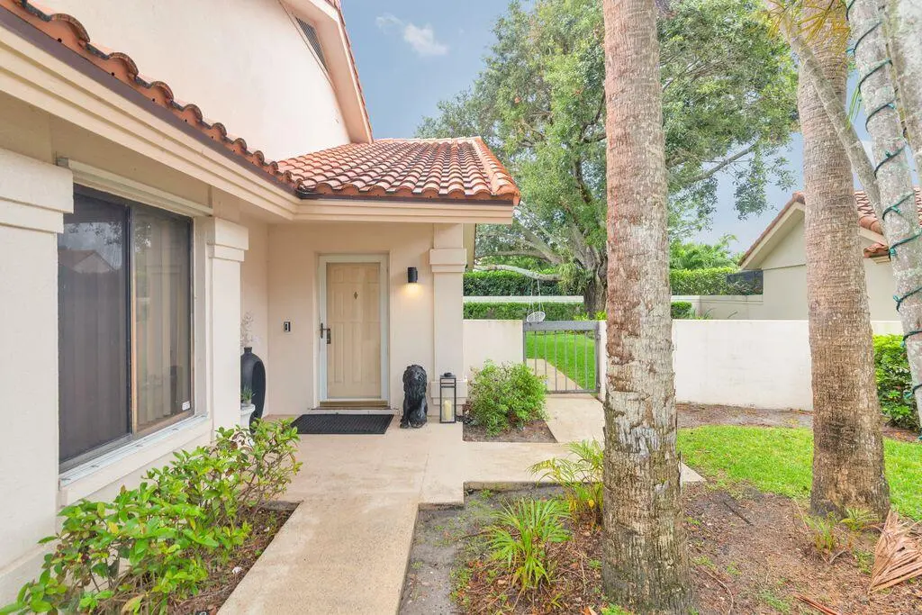 IMG_0145 at 2614 Mohawk Circle, West Palm Beach