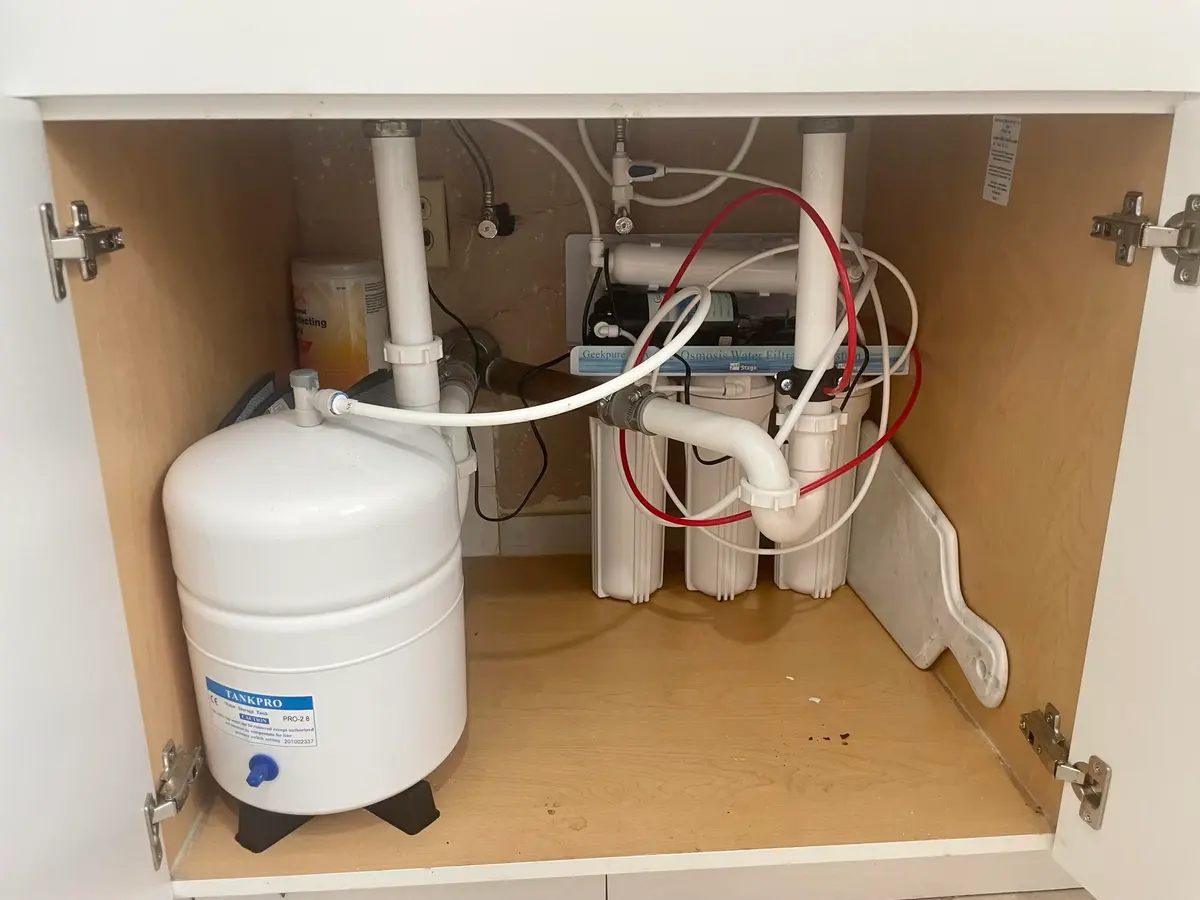 water filtration system at 2920 Cynthia Lane 203, Lake Worth Beach