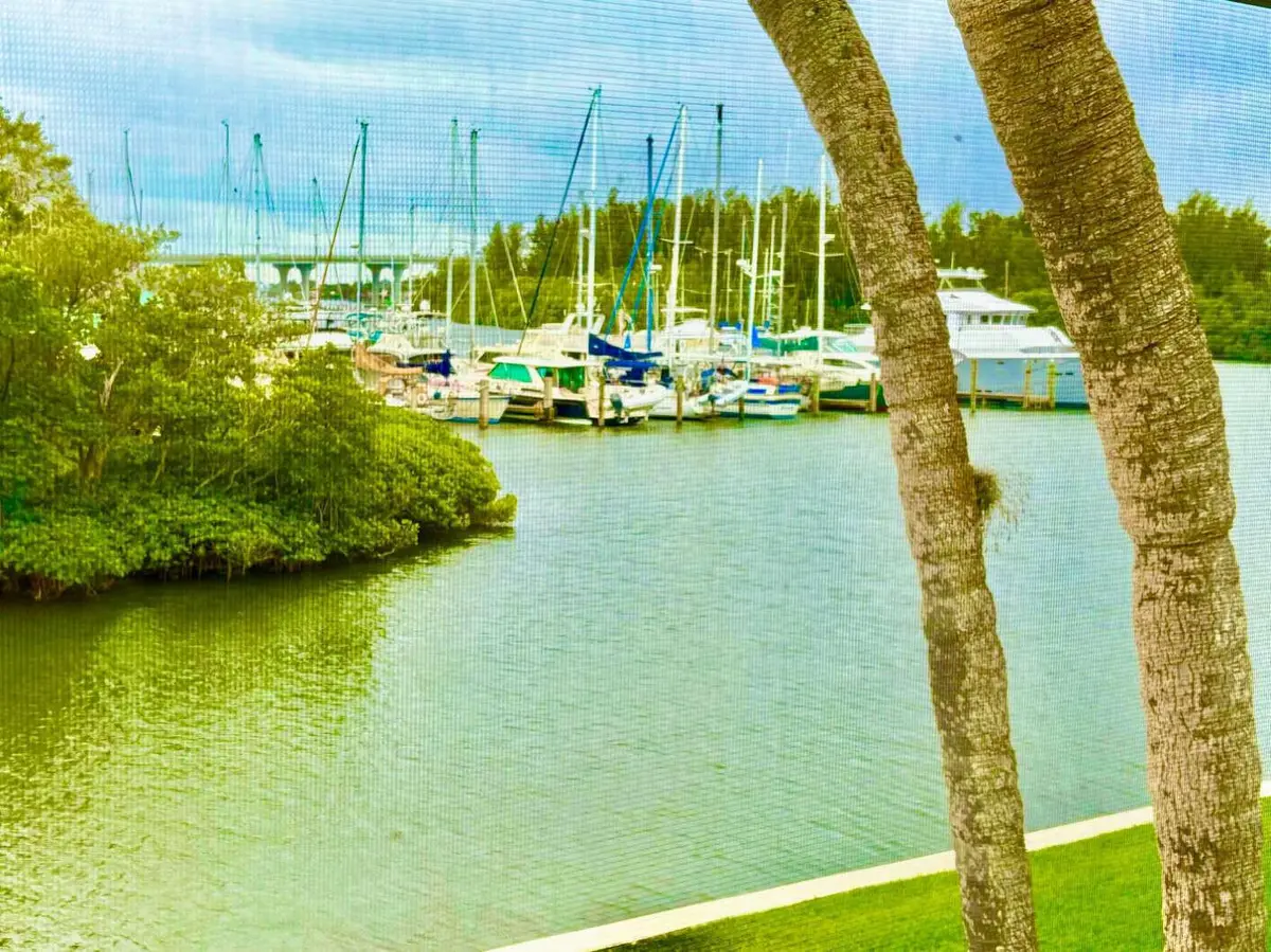 Fick.4 at 200 Greytwig Road 213, Vero Beach