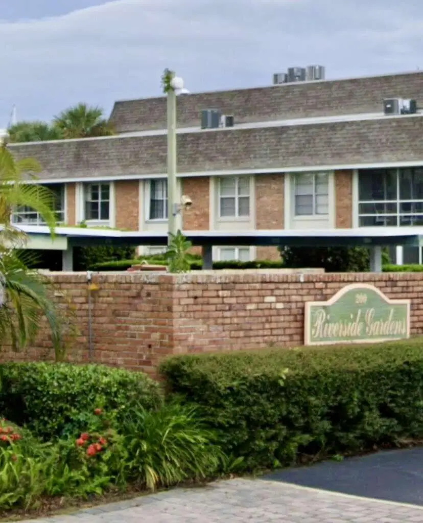 Fick.6 at 200 Greytwig Road 213, Vero Beach