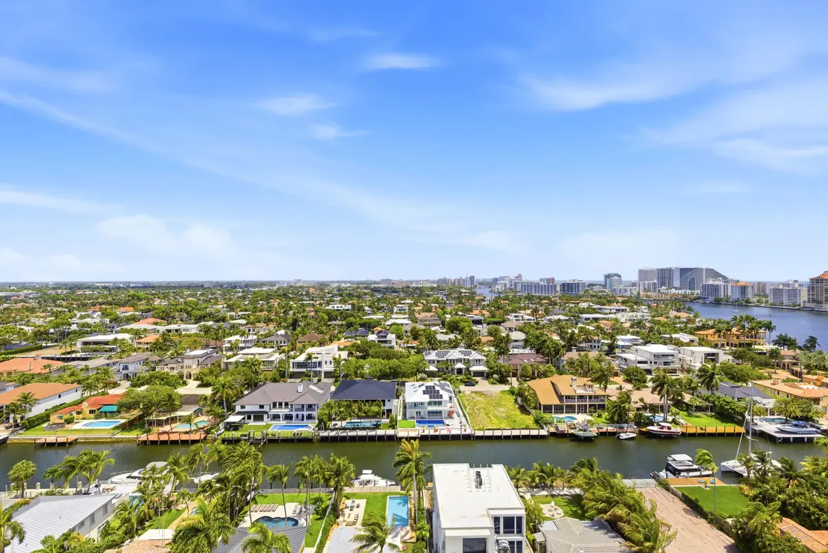 024_00024_607 at 2500 E Las Olas Boulevard 1806, Fort Lauderdale