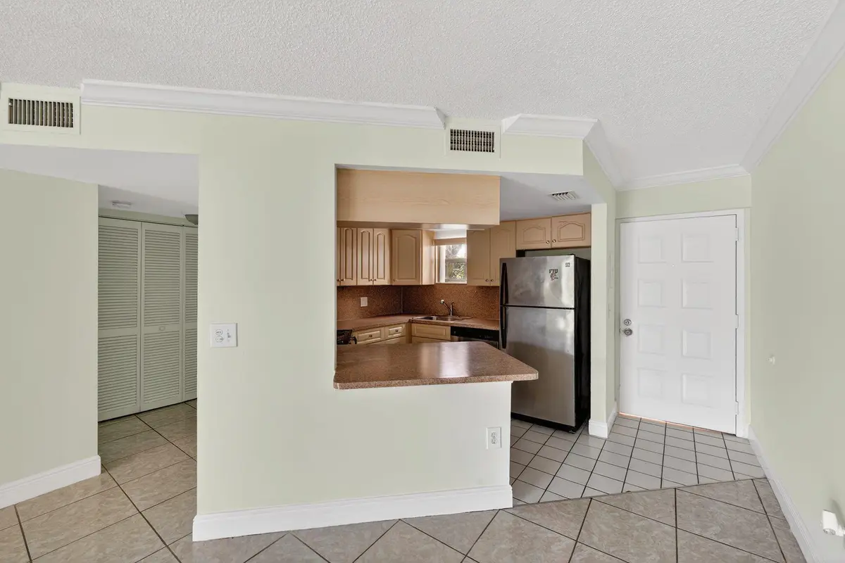 0007--0007 at 8363 Lake Drive 308, Doral