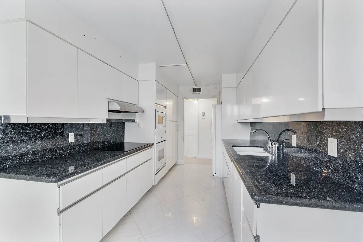 2751 S Ocean Dr u602S_025 at 2751 S Ocean Drive 602s, Hollywood