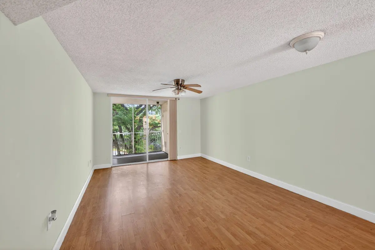 Living Room at 8373 Lake Drive Apt 307, Doral
