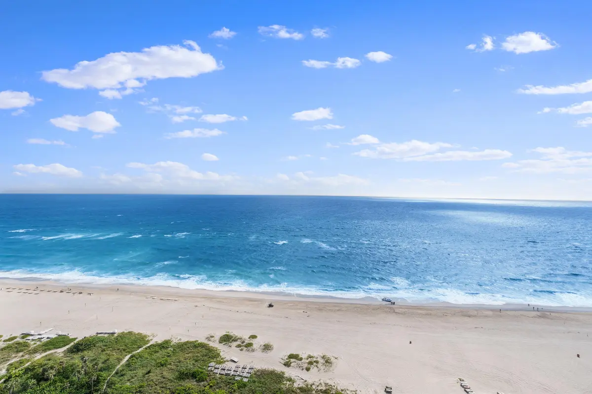 --3 at 3000 N Ocean Drive 28e, Riviera Beach