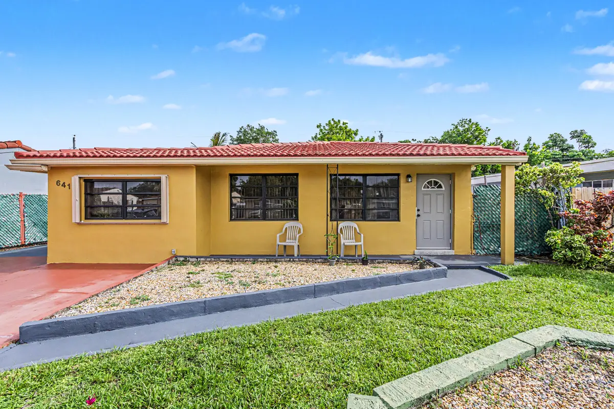 6417-3 at 6417 SW 23rd Street, Miramar
