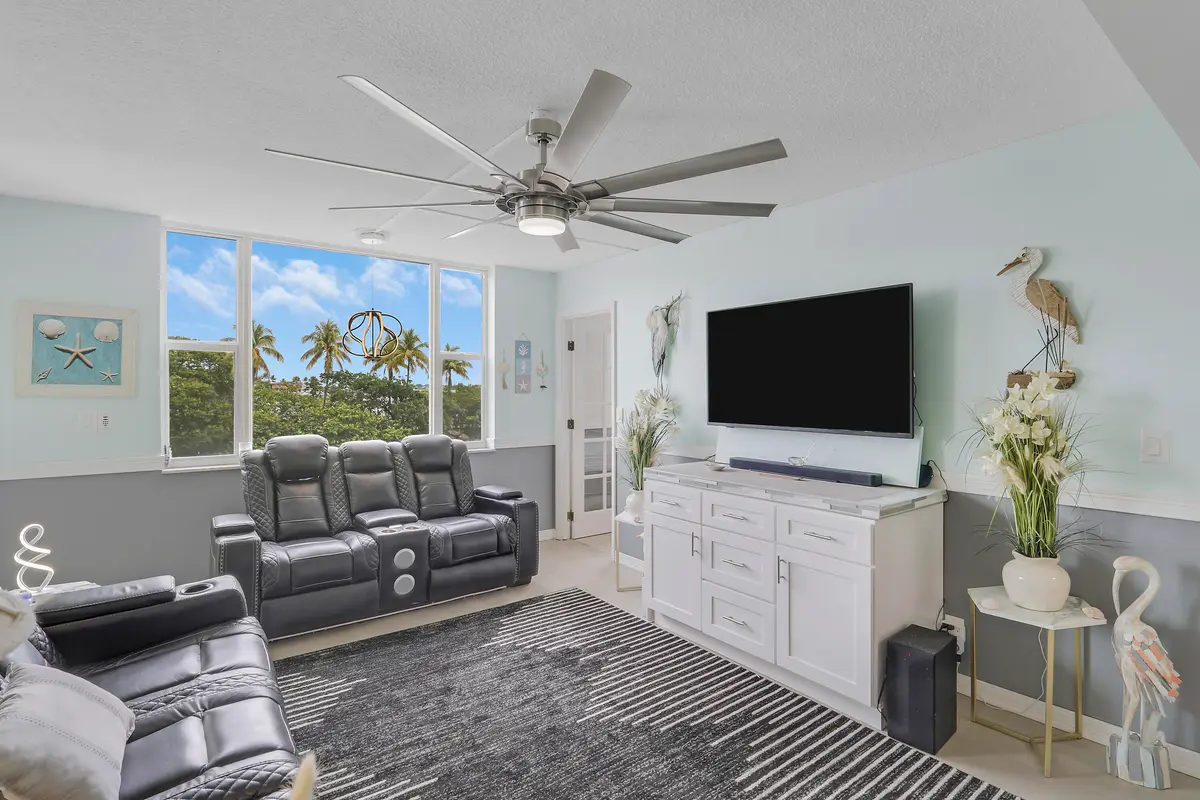 living room at 1820 New Palm Way 202, Boynton Beach