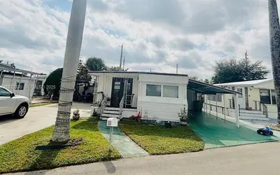 8564 SW 15th Court, Davie – sold