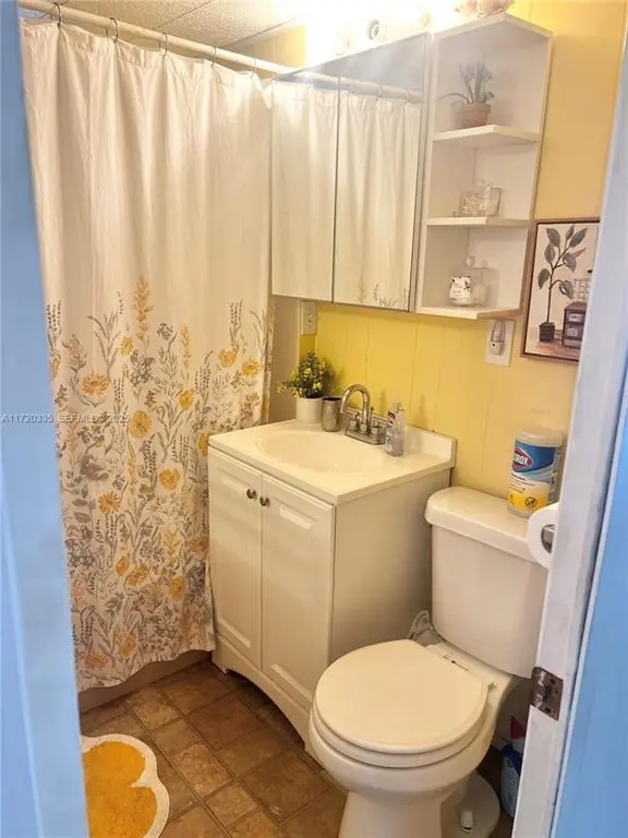 fullbath at 8564 SW 15th Court, Davie