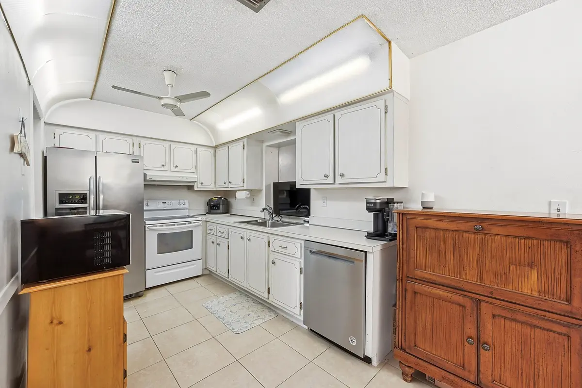12_stl_7694 at 9505 NW 73rd Street, Tamarac