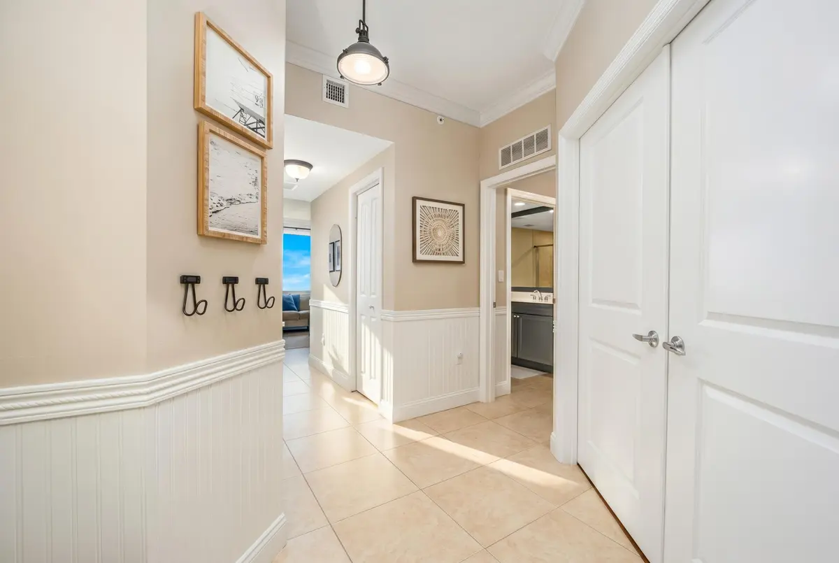 875 NW Flagler Ave #203-18 at 875 NW Flagler Avenue 203, Stuart
