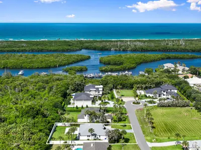 8361 SE Pilots Cove Terrace, Hobe Sound – sold