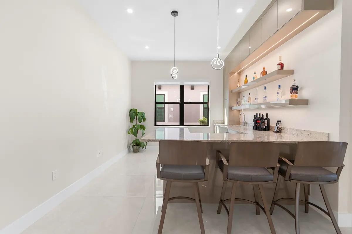 Bar Area at 12510 Solano Bay Circle, Palm Beach Gardens