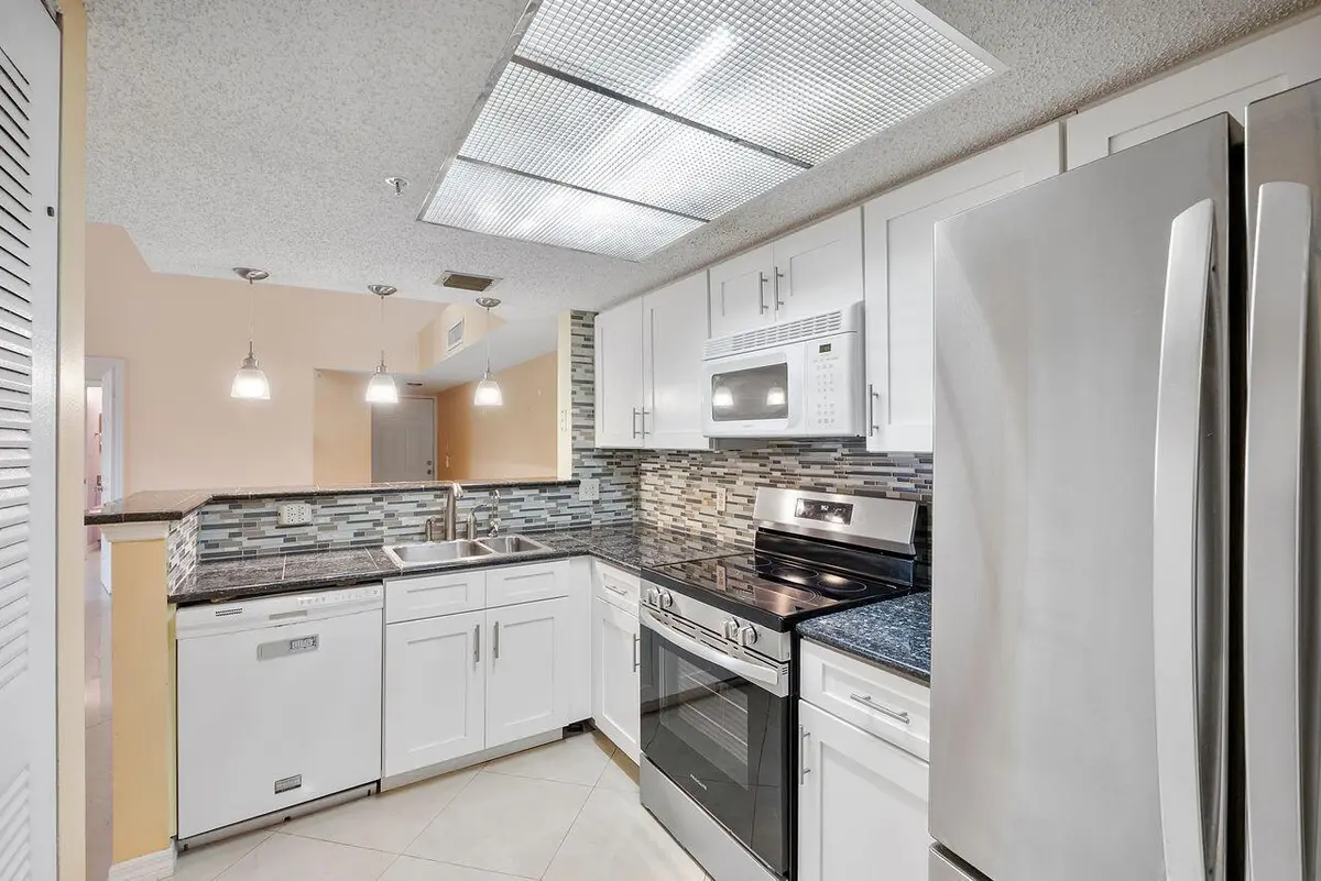 5011_Wiles_Rd_u303_015 at 5011 Wiles Road 303, Coconut Creek