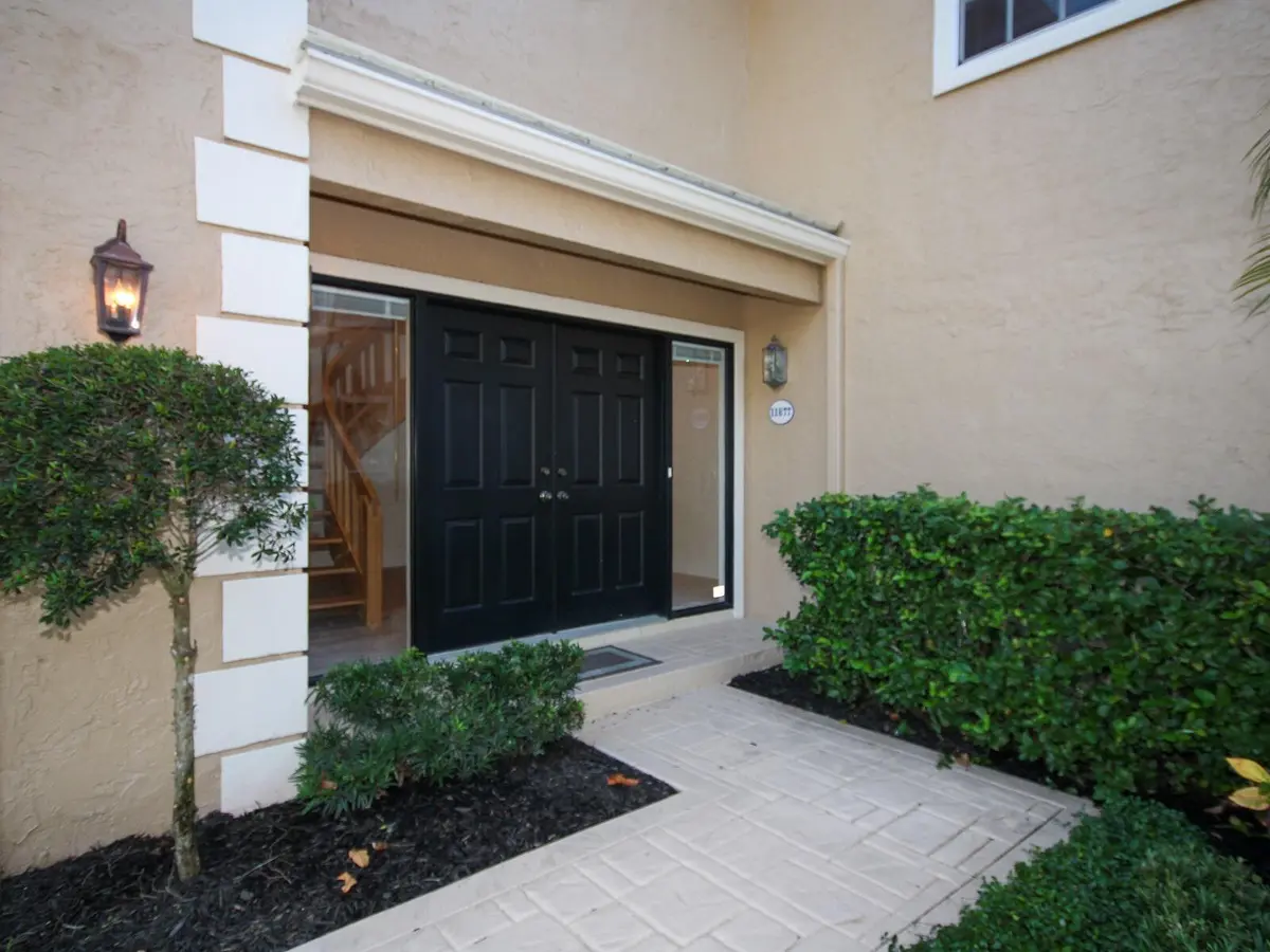 2 Entry at 11877 Pebblewood Drive 202, Wellington